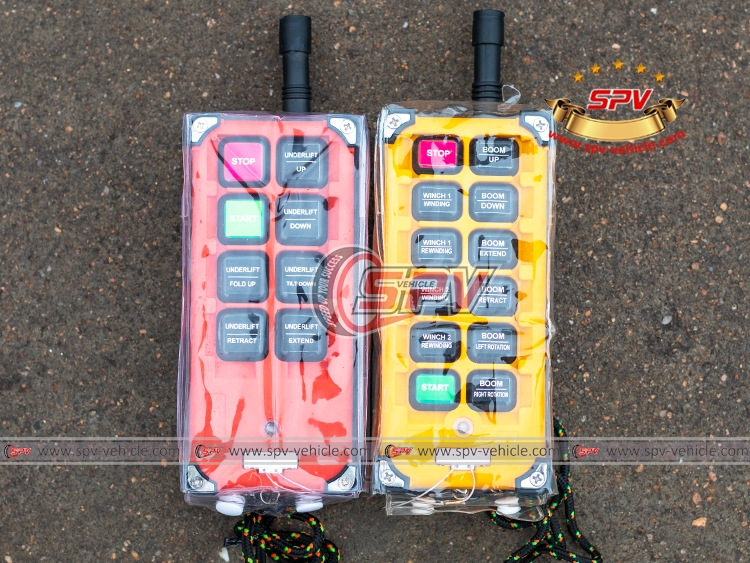 40 Tons Heavy Duty Rotator Wrecker IVECO - Remote Control 40 Tons Heavy Duty Rotator Wrecker IVECO - Remote Control